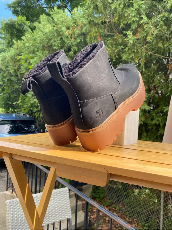 Timberland Nubuck Lug Sole Stone Street Ankle Boot Waterproof and Warm EUC+ - Image 4