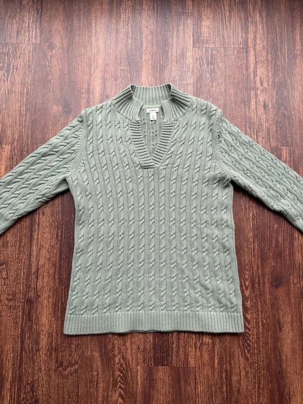 LL Bean Women’s M Sage Green Cotton Cable Knit Sweater Notch V-Neck Pullover - Image 2