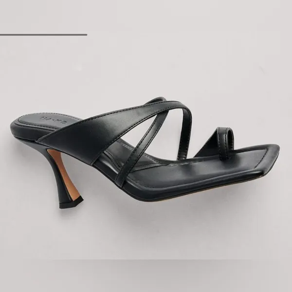 NA-KD Crossed Toe Strap Heels Black- Size 36 - Image 2