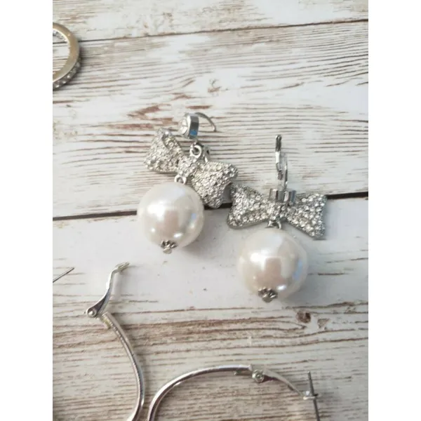 Job Lot of 9 Pairs of Earrings Silver Tone Pre Owned Earrings for Pierced Ears - Image 6