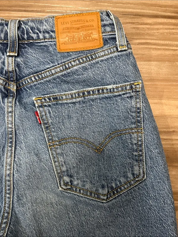 Levi’s Premium 70s High Slim Straight Jeans 27 Sonoma Case Medium Wash $108 - Image 5