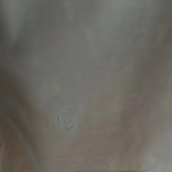 Lululemon Classic Fit long sleeved tee - Image 4