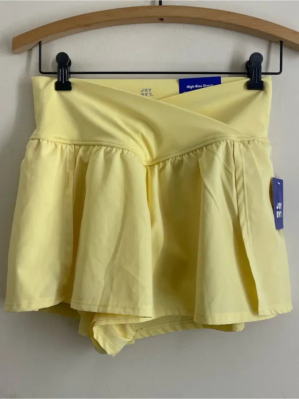 JoyLab High Rise Flowy Running Shorts M Buttercream Yellow Crossover NWT - Image 7