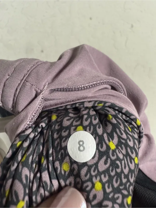 Lululemon Go The Distance Reversible Short Szie 8 - Image 9