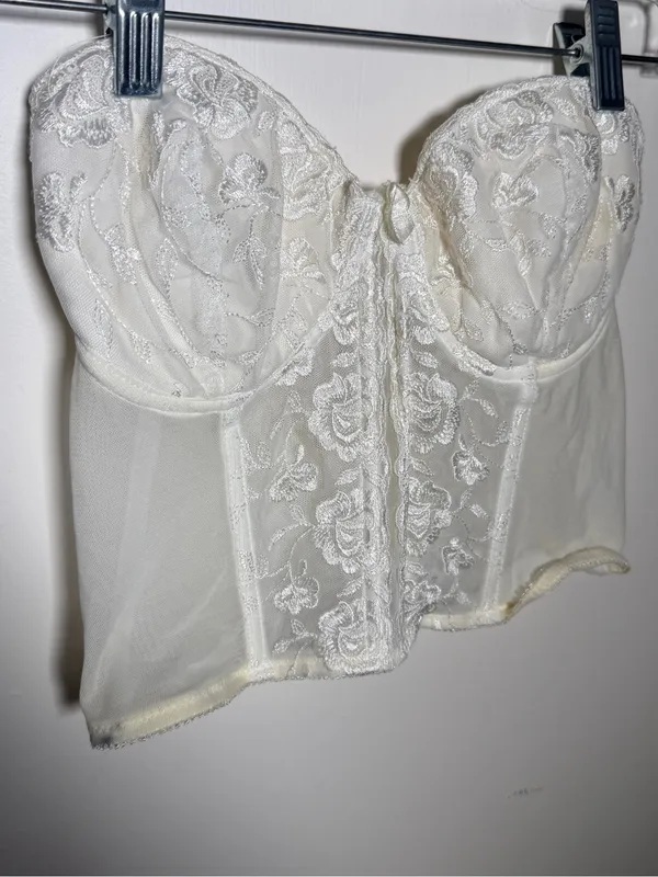 Secret Treasures Elegant Cream Lace Bustier Bra Top - Women Intimates 36C - Image 4