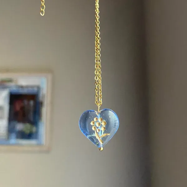 Handmade quality Czech glass heart flower unique fairy romance cottage chic style necklace💐🩵 - Image 3