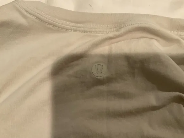 Lululemon oversized cream tee - Image 3