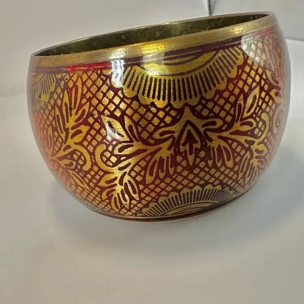 Red and gold tone wide brass bangle bracelet - Image 6
