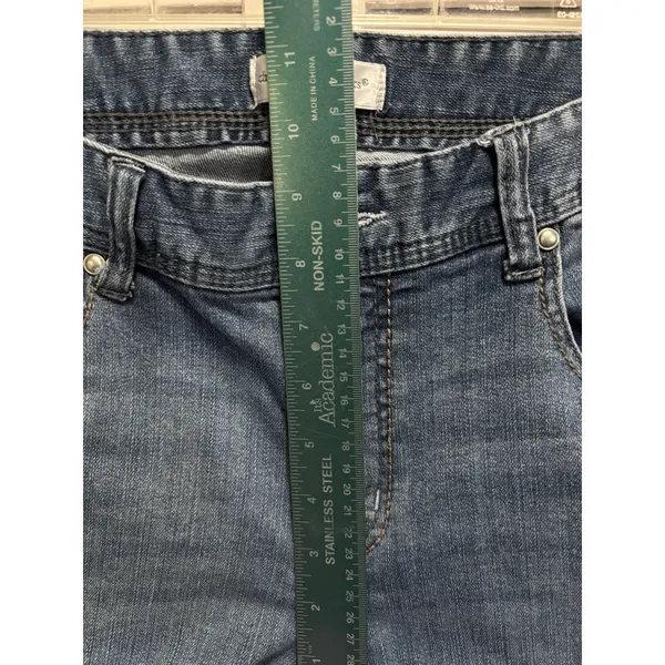 Christopher & Banks Med Denim Capri Size‎ 10 Mid Rise Pockets Zip - Image 2