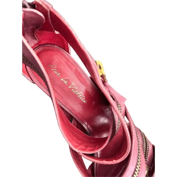 Pour‎ la Victoire VERO CUOIO Maroon Platform Strappy Gold Zipper Heels Size 8 - Image 8