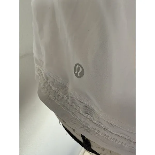 Lululemon Athletica Women's‎ T-Shirt Size 8 - Image 4