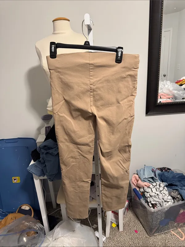 High-Rise Skinny Pants in Tan - Image 3