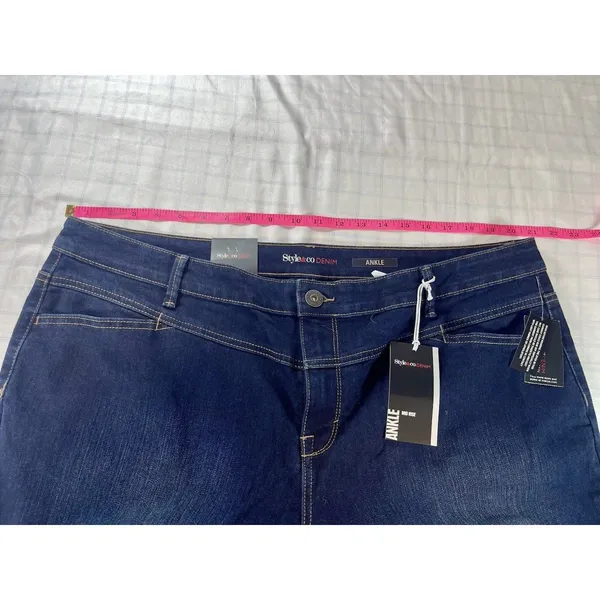NWT Style & Co. Mid-Rise Ankle Jeans - Women's Plus 20W - Dark Wash - Image 5