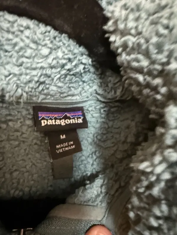 Women's Los Gatos 1/4-Zip Patagonia fleece. Size Medium - Image 3
