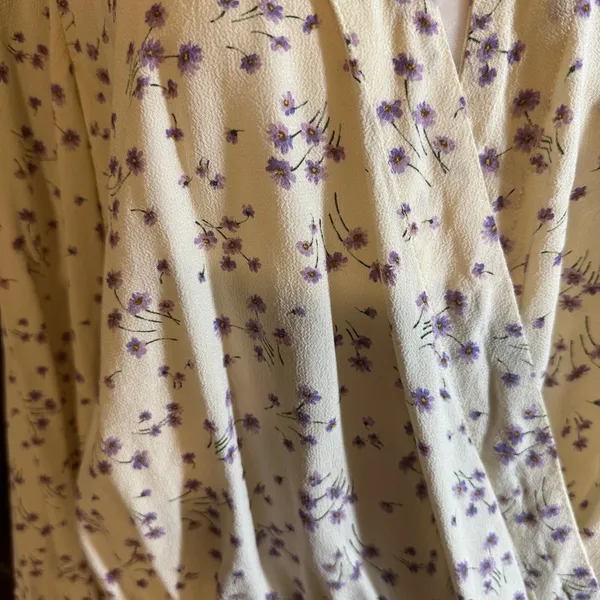 American Eagle Wrap Top Womens XL Cream Purple Floral Long Sleeve Viscose Blouse - Image 7