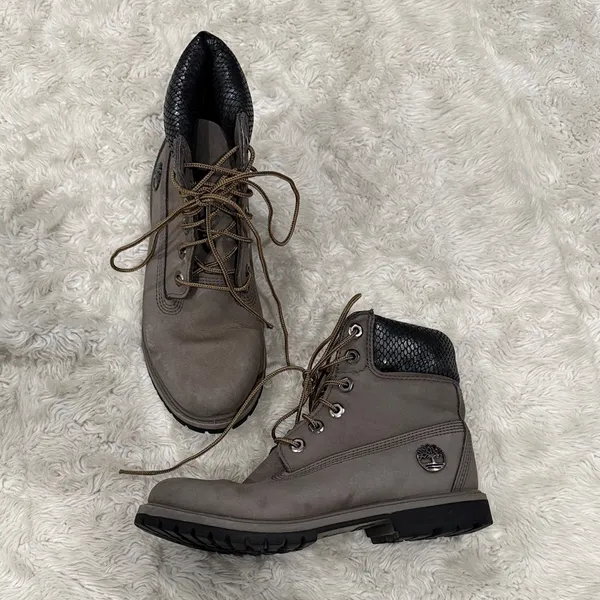 Timberland Waterproof Boots Gray Nubuck with Black‎ Snakeskin-print Woman’s Sz 7 - Image 2