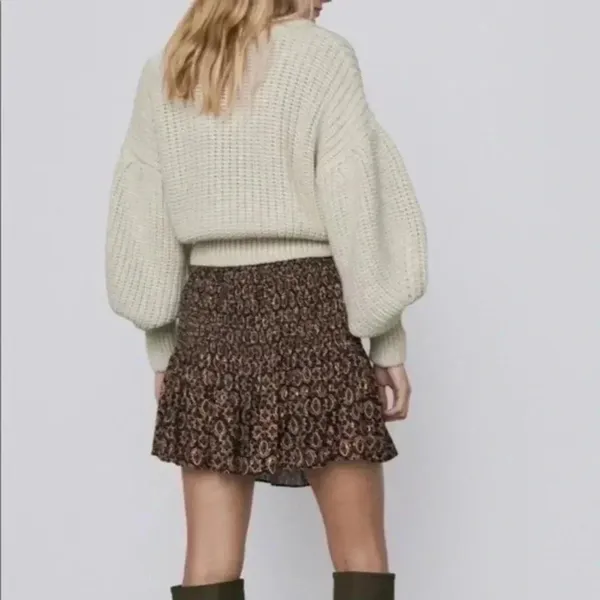 Zara printed mini skirt Size Small   - Image 2
