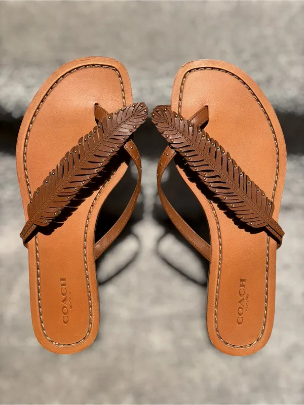Coach Deni Leather Feather Thong Sandals Cognac Brown Boho Resort Flat Flip Flop - Image 2