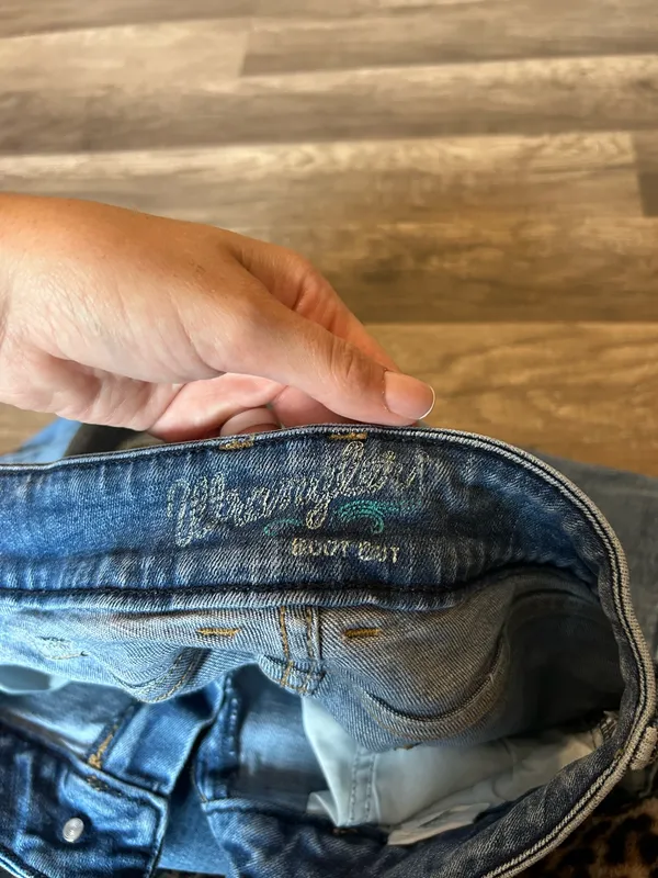 Wrangler Bootcut Jeans - Image 3