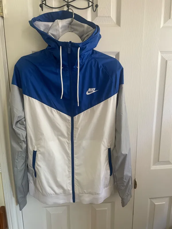 Nike Men’s White/Blue/Gray Windbreaker Jacket (Medium) - Image 11