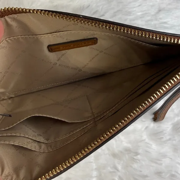 MICHAEL KORS Brown Wristlet - Image 4