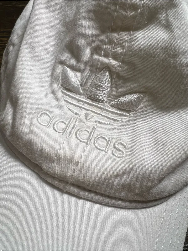 Adidas Solid White Classic Logo Casual Hat OSFW - Image 2