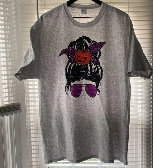 Halloween leopard pumpkin spider spooky girl graphic print t-shirt, size XL - Image 6