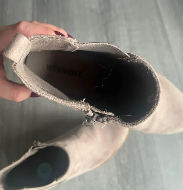 White mt. Shoe Boots Fall Light Brown Size 6 - Image 3
