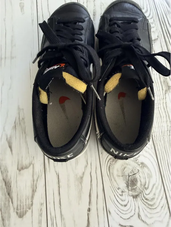 Nike Women’s Blazer Low Platform Size 6 Black White Leather Sneakers - Image 8