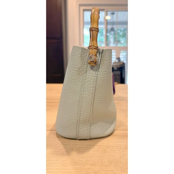 Pretty Persuasions Bamboo Handle Pebble Leather Bucket‎ Sage Green Crossbody NwT - Image 4