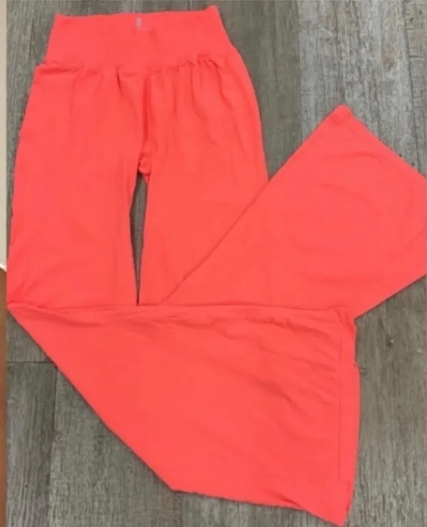 NWOT Free people Good Karma Flare legging & Good Karma Square Neck Bra size M/L - Image 3
