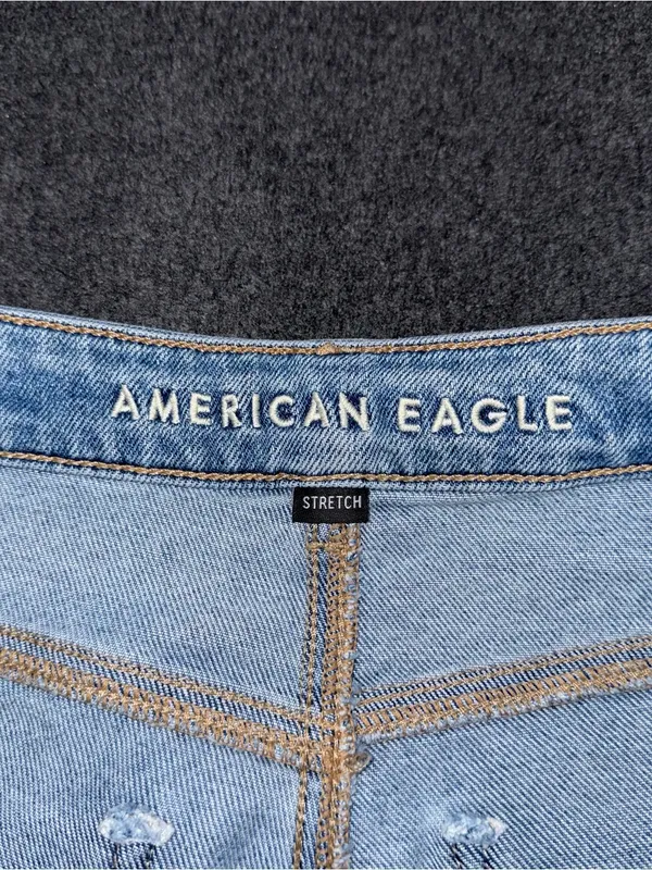 American Eagle Mom Jeans High Rise Stretch Denim Tapered Womens Sz 8 Distressed - Image 8