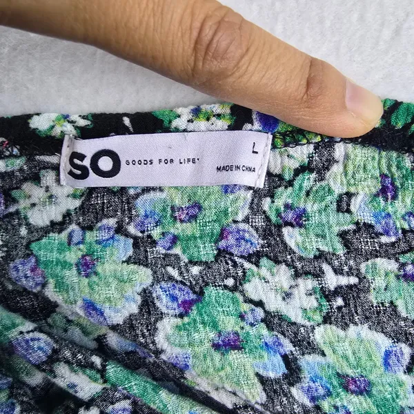 SO Goods For Life -579 Y2K Floral Smocked Peplum‎ Blouse Black Green Blue Large - Image 3