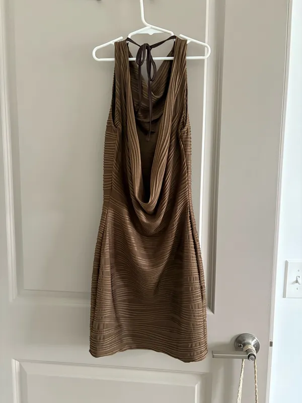 Pretty Little Thing Cowl Back Dress - Image 5
