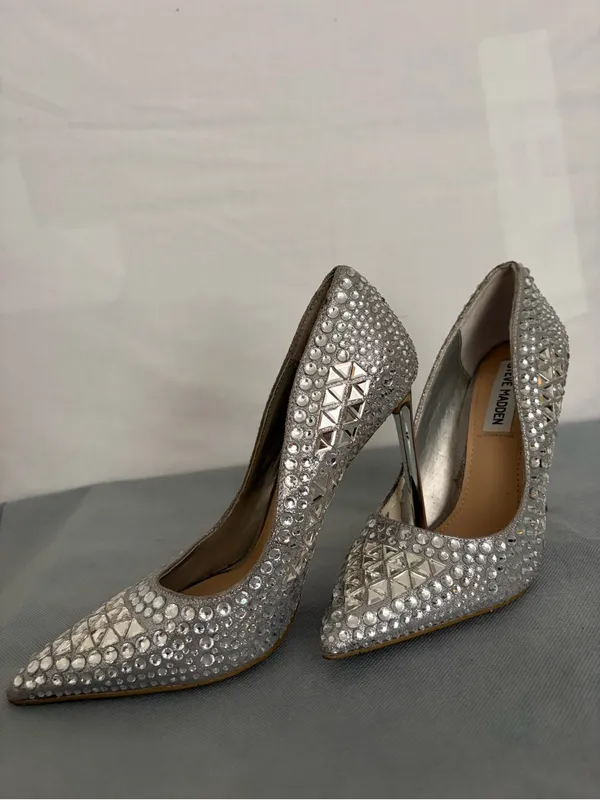 Steve Madden Women Rhinestone Pumps Silver Pointed Toe Heels Sz 6M Vivid-S(B261) - Image 3