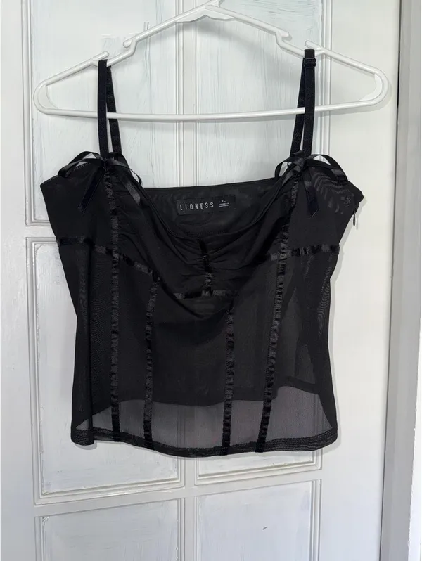 Lioness Iconic Cami in Onyx - Image 2