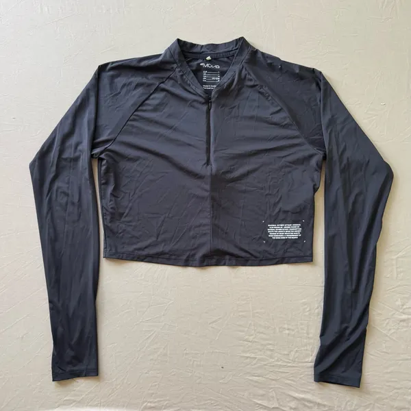 H&M Dry Move Half Zip Cropped Athletic Top - Image 2