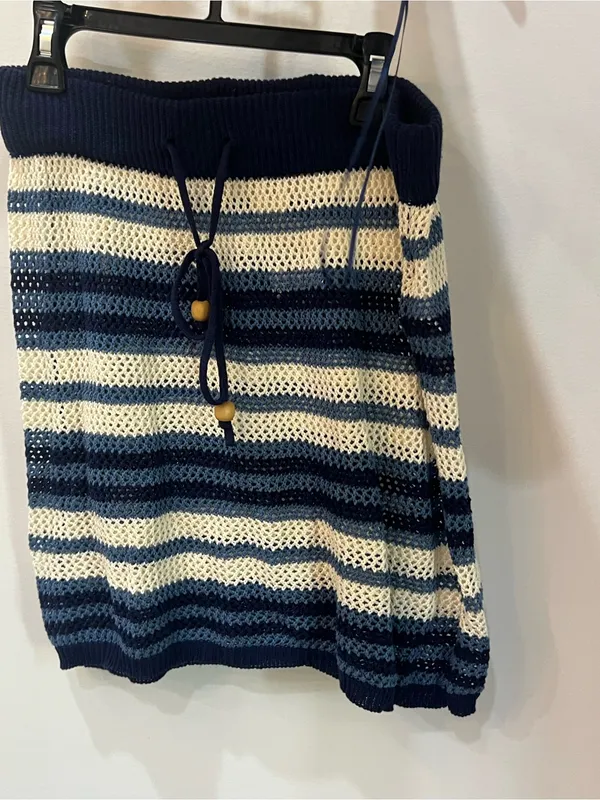 C&C California striped knit two piece set navy blue cream color Medium - Image 4