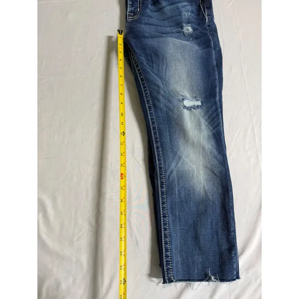 Miss Me Curvy Skinny Distressed Jeans Medium Wash Raw Hem M584B Size 33 - Image 9