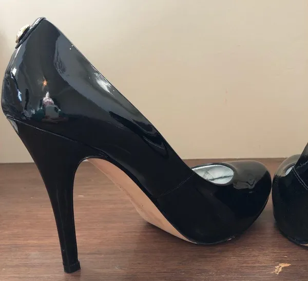 Round Toe Black Heels - Image 5