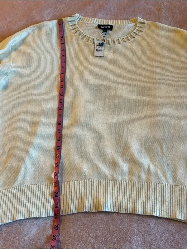 Express white long sleeve crew neck sweater rhinestone embellishments size L - Image 14