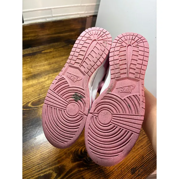 Nike Pink And‎ White Sneakers Size 8.5 - Image 9