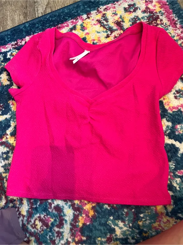 Anthro cinched front Women’s Short Sleeve Scoop Neck Top - Fuchsia Pink - Image 5