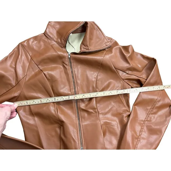Jodifl size small faux camel color leather jacket -very stylish!! nwt - Image 4
