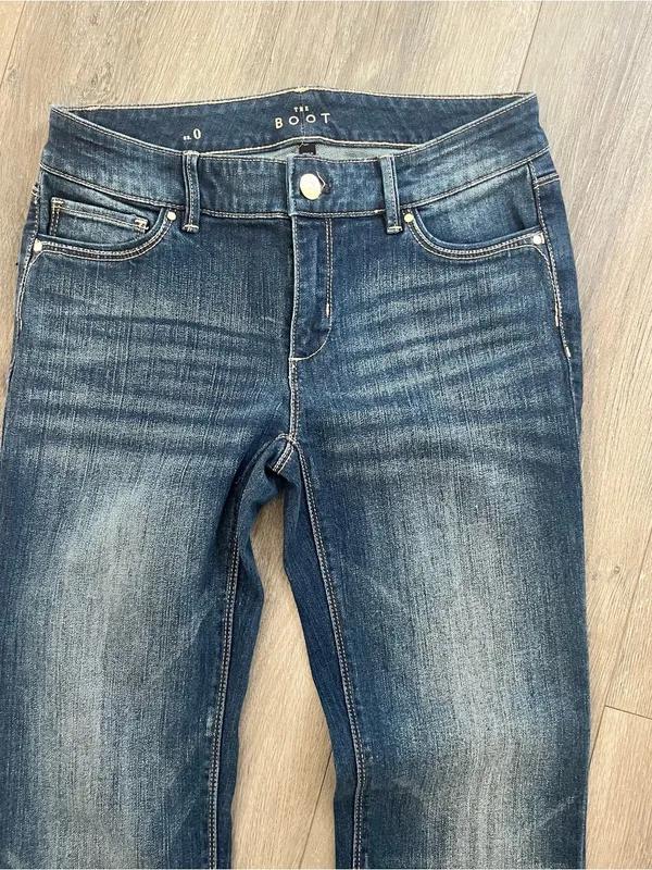 White House Black Market The Boot Jeans Size 0 Dark Wash Stretch Bootcut - Image 2