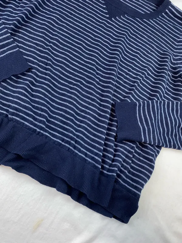 Sweater Blue Size L - Image 4