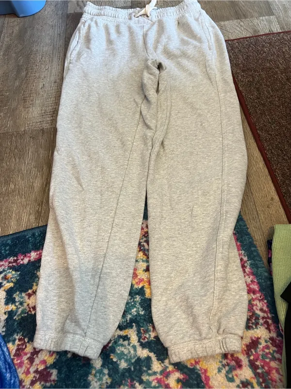 Aerie grey joggers - Image 4
