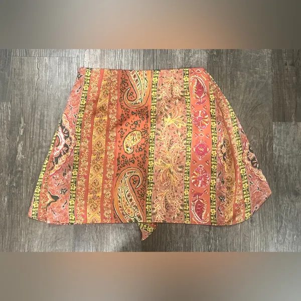 FINAL PRICE Vici Multicolor Floral Skirt - Image 5