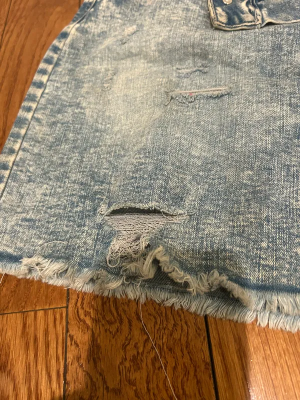 Tinseltown Crossover-Waist frayed hem Ripped Embellished Denim mini Skirt, 11 - Image 3
