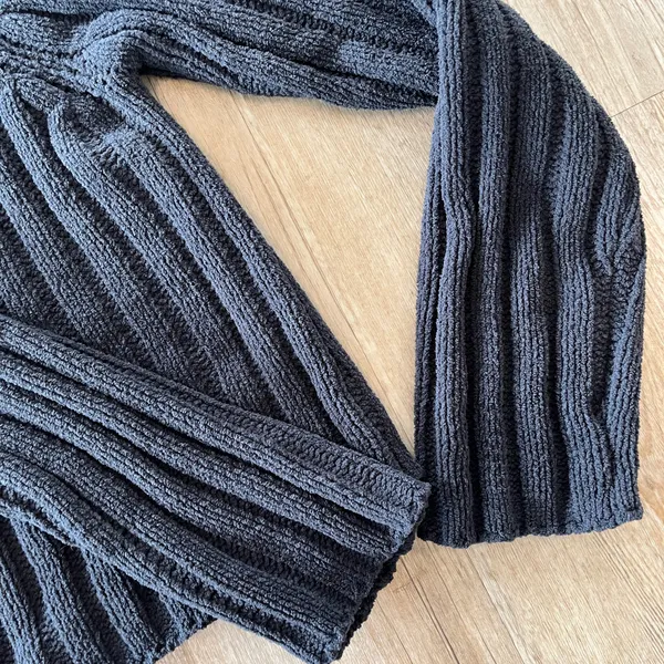 Womens American Eagle Black Cropped Knit Sweater - XL - Image 3